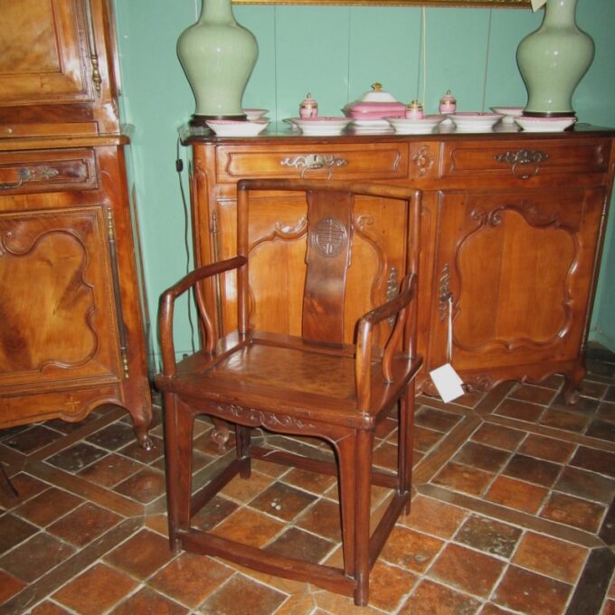 A Very Rare Pair Of 17th C. Tielum Low Back Chairs - Image 3