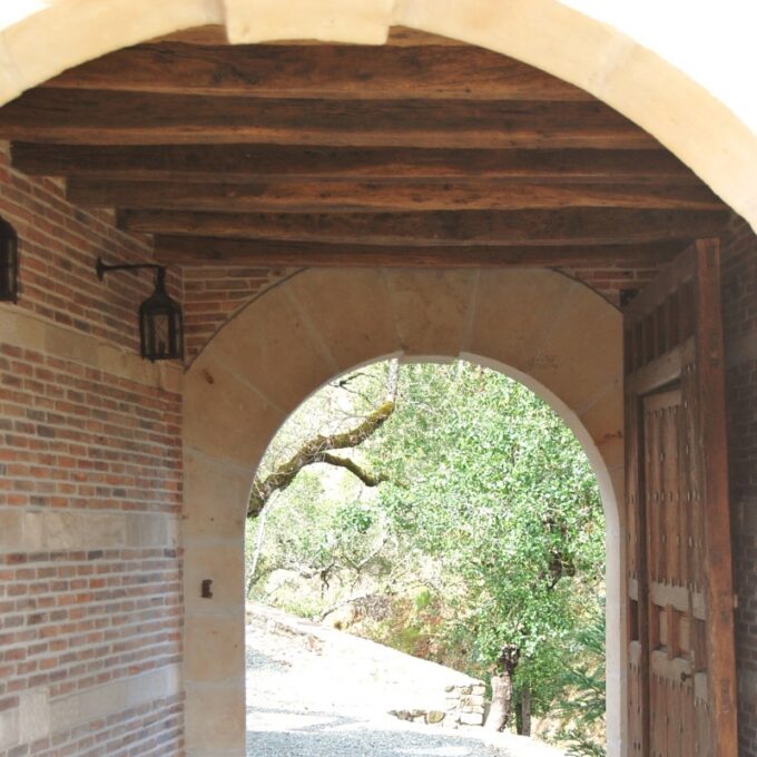 Very Beautiful 15th Century Wood Beams - Image 3