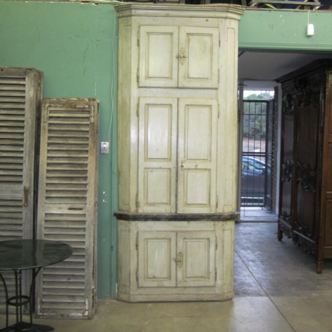 Very Rare 17th Century Fontaine De Boiserie - Image 2