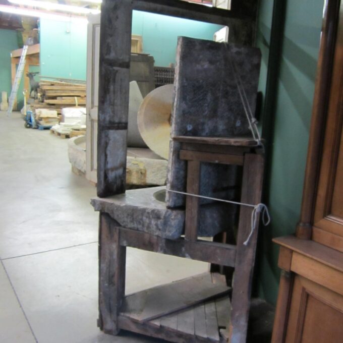 Very Rare 17th Century Fontaine De Boiserie - Image 3