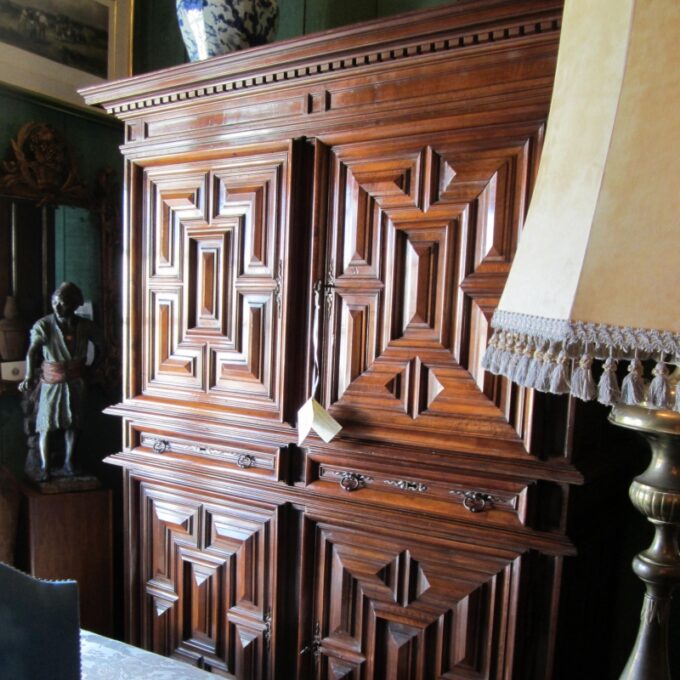 Very Rare 17th Century Henry IV Armoire A Deux Corps - Image 4