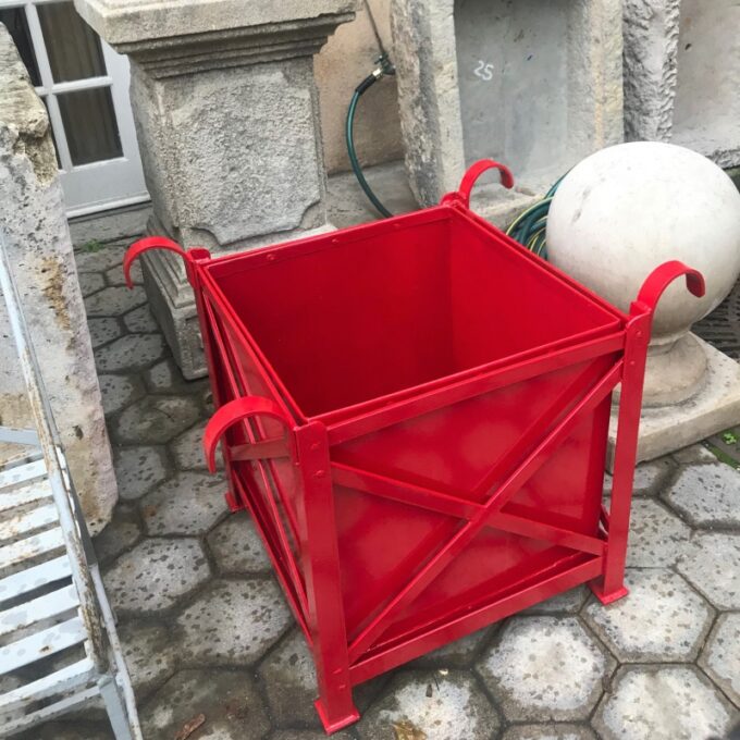 Pair of Red Painted Orangerie Box Jardinieres - Image 4
