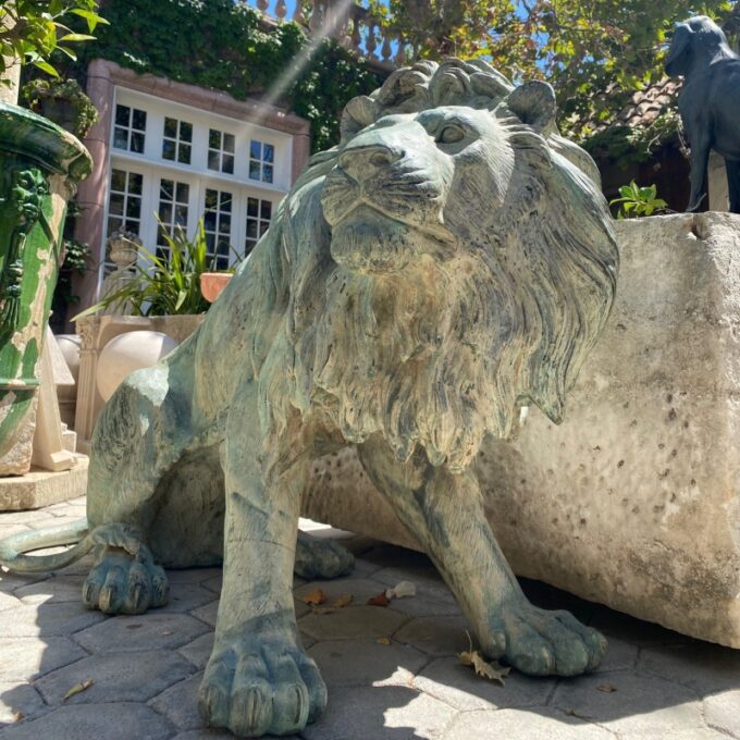Large Pair Patinated Life size Bronze Statues Sculpture of Regal Big Cats Lions - Image 2