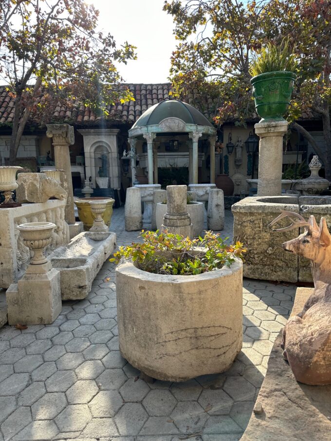 Hand Carved Stone Wellhead center Fountain Rustic Vessel Basin Antique Fire Pit