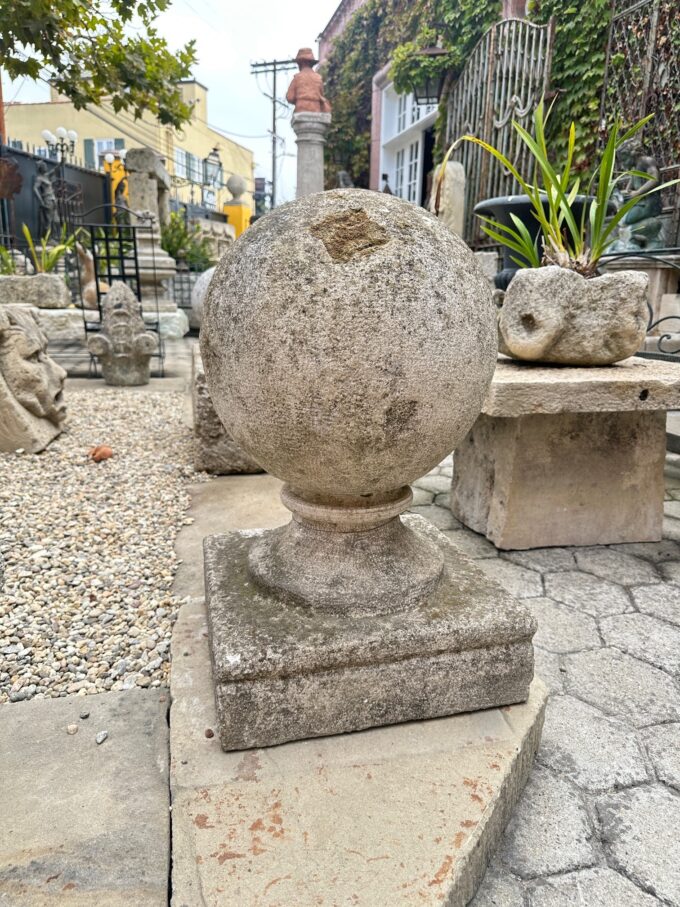 TWO Pairs Carved Stone Gate Pier pillar Sphere Ball Finials on pedestal base Antiques