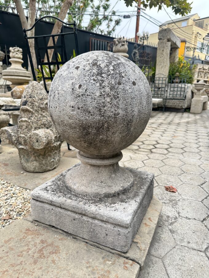 TWO Pairs Carved Stone Gate Pier pillar Sphere Ball Finials on pedestal base Antiques